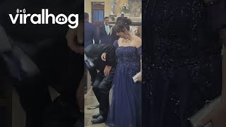 Sole Falls Apart During Ceremony || Viralhog