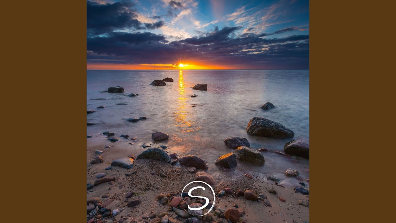 在 YouTube 上觀看「Distant Storms」 在 YouTube 上觀看「Distant Storms」