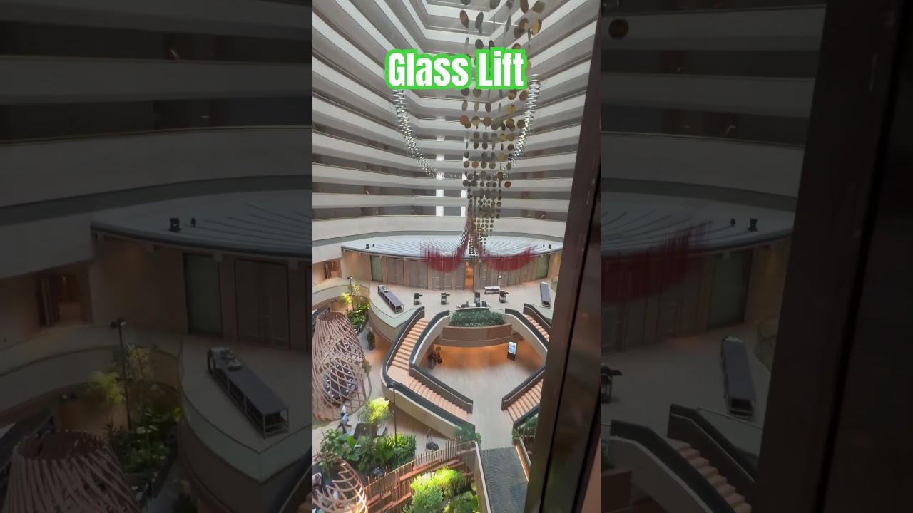КОЛЛЕКЦИЯ PARKROYAL — Вид со стеклянного лифта и гигантский атриум ✨