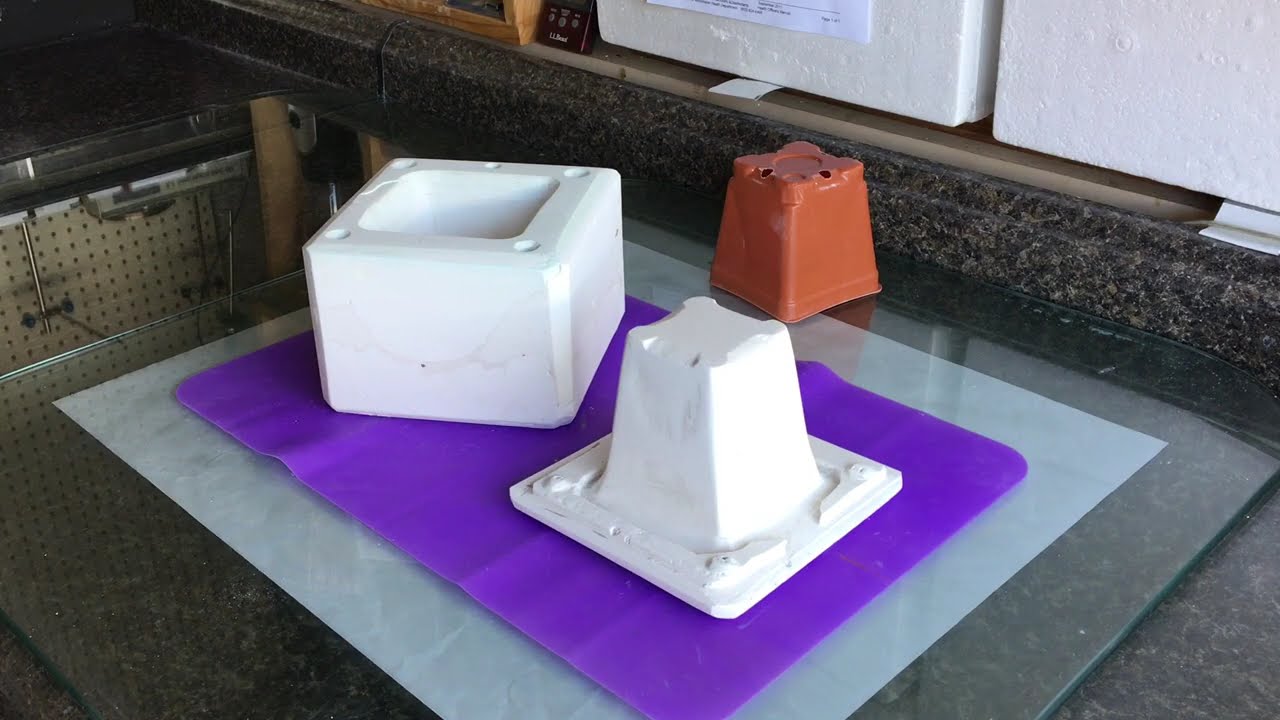 Pottery Plaster 2 part mold. Clay to Plaster mold. YouTube