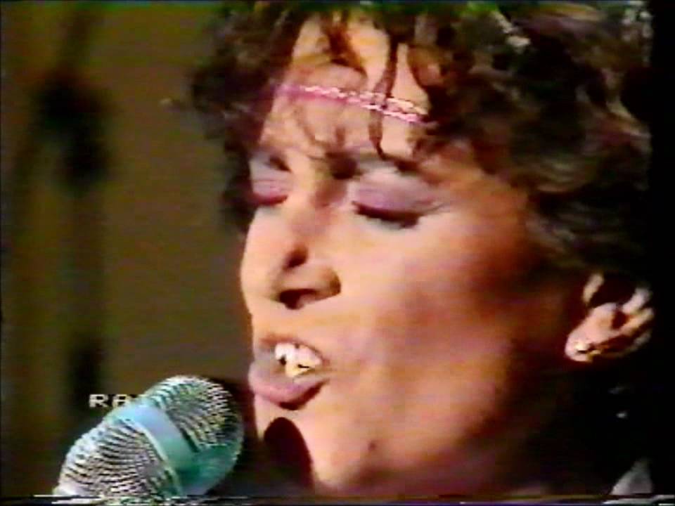 Mia Martini  E non finisce mica il cielo (live 