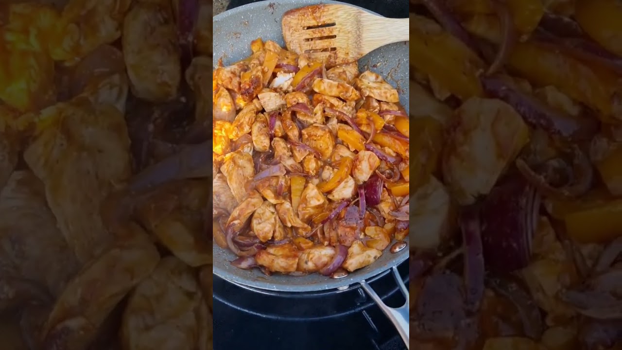 Fajita cooked on the @broilkinguk love the sizzle.#fajitas #broilking #bbq #bbqcommunity #ukbbq