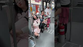 Young Man Steps In to Stop the Wrongdoer #kindmoments #kindness #respect