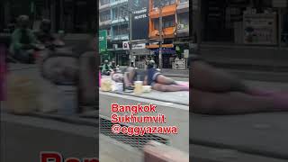 クリスマス直前!本物のサンタクロースを発見!?#christmas #bangkok #thailand