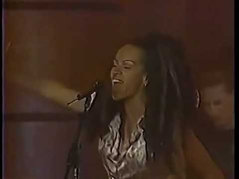 The Sacados Mas de lo que te imaginas 1996 - YouTube