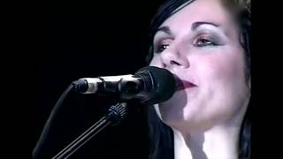 PJ Harvey - One Line (Benicassim 2001)