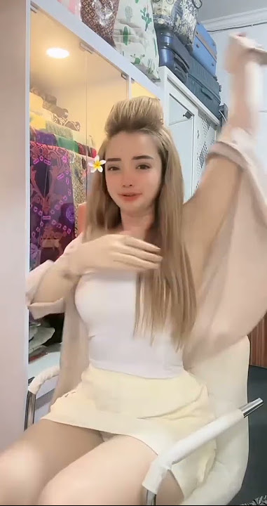 cewek imut pamer ketek mulus #ketekglowing #armpit #ketiak