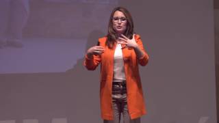 Cómo montar una empresa rentable, ética y feliz. | Txell Costa | TEDxUPFMataró