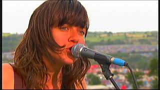 COURTNEY BARNETT // 2015-06-27 BBC Garden Glastonbury - Dead Fox