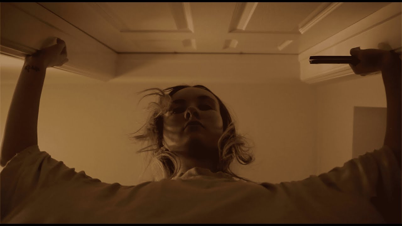 What happened in the house n46? (short horror film)