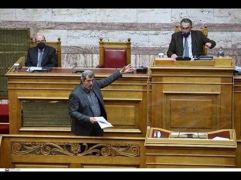 Πολάκης: Του έκλεισαν το μικρόφωνο στη Βουλή επειδή μίλησε για Novartis