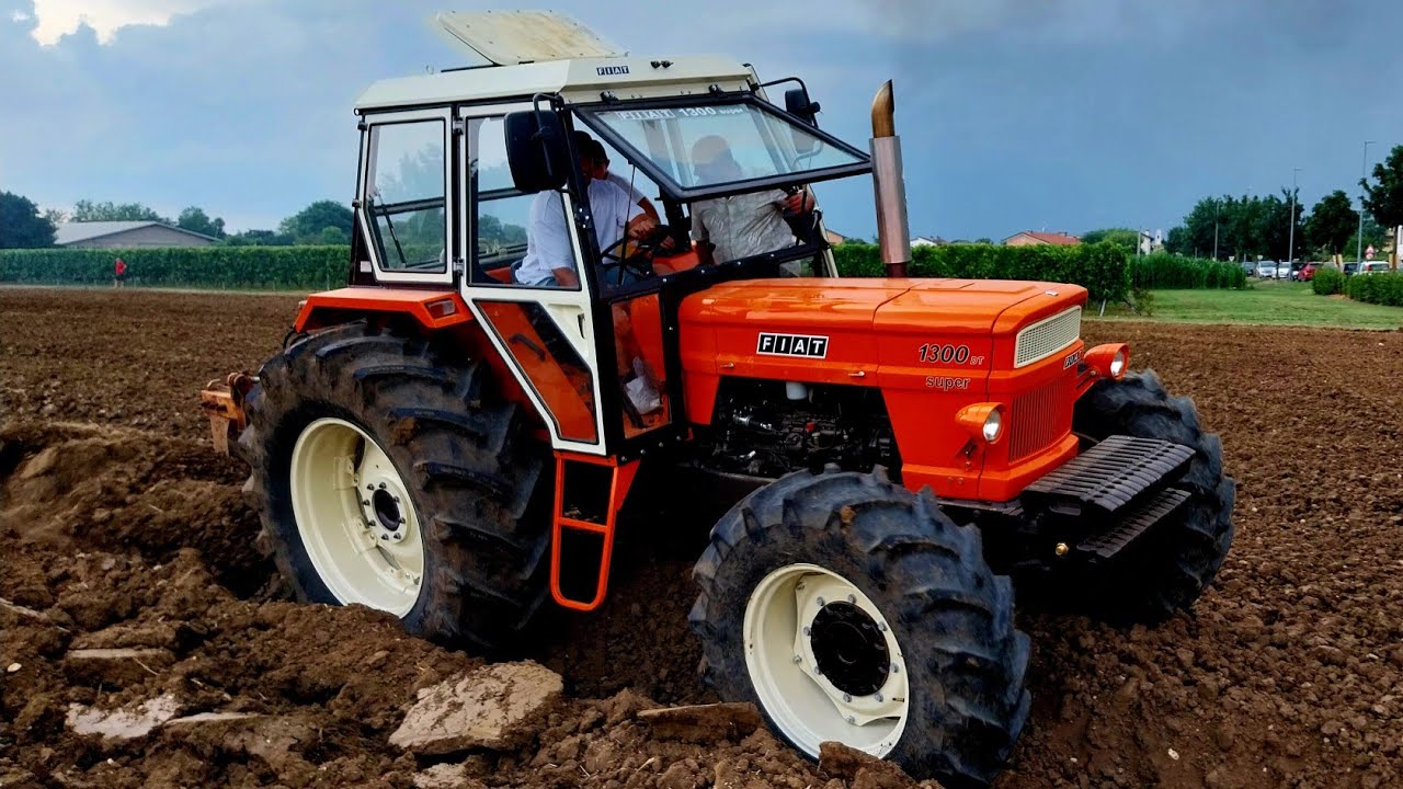 [SOUND] FIAT 1880 - 1300 SUPER | LANDINI TESTA CALDA E ALTRI TRATTORI STORICI IN ARATURA