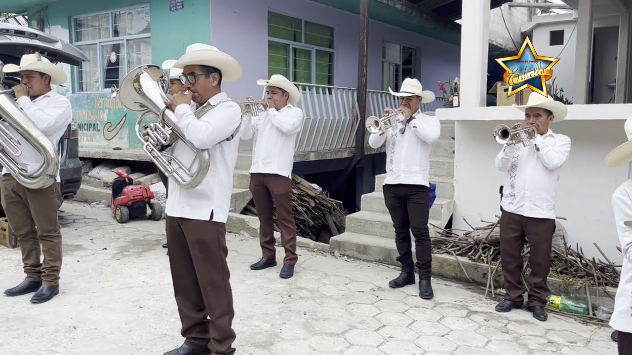 POR PRIMERA VEZ LA BANDA ESTRELLA EN ACOCOMOTLA PUEBLA ALEGRANDO CON SU MUISCA HUASTECA