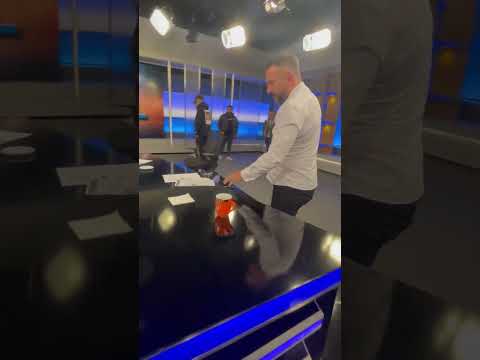 Yayın sonrası masada kalan gizli notlar! #shorts