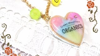 UVレジン　めちゃ可愛い～アイシングクッキーチャーム　Vol.2　虹色のチャーム