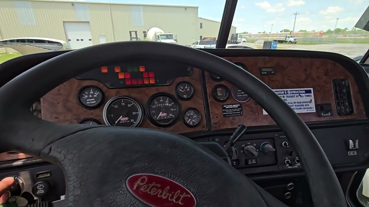 2005 Peterbilt 357 Mixer Truck | Sexton Auctioneers June 2025 Online Equipment Auction