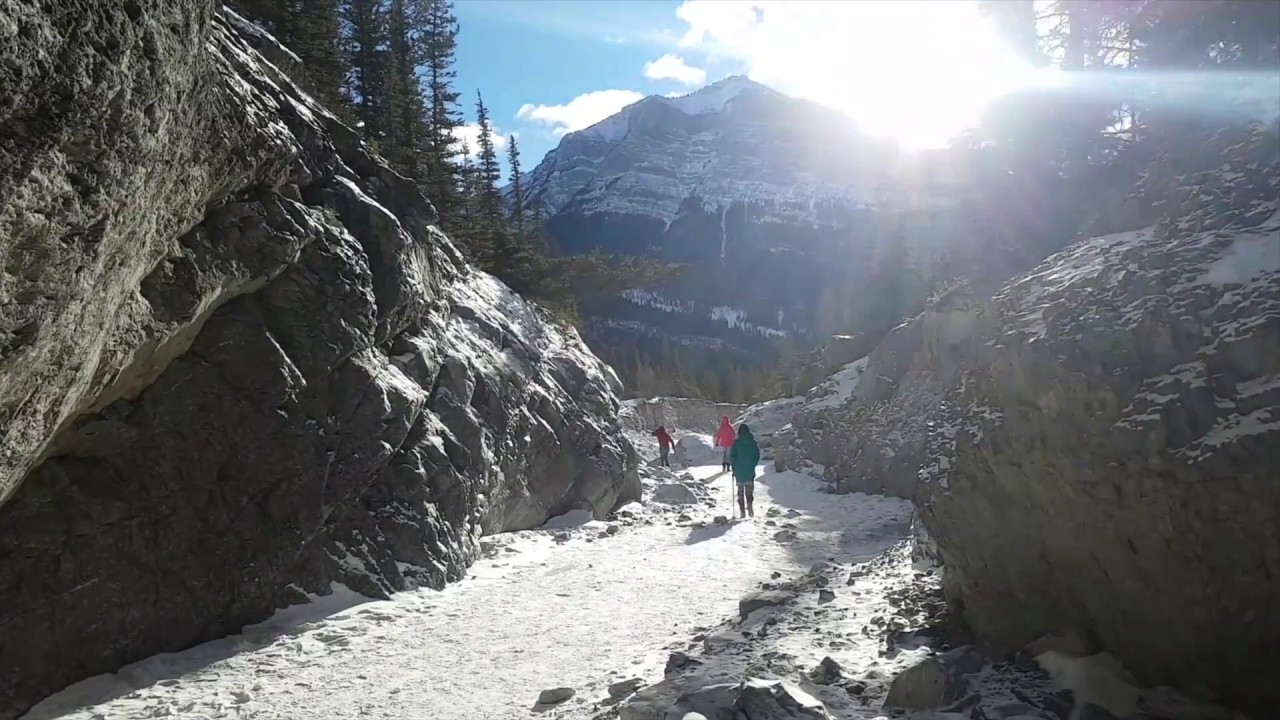 Grotto Canyon hike with kids in winter