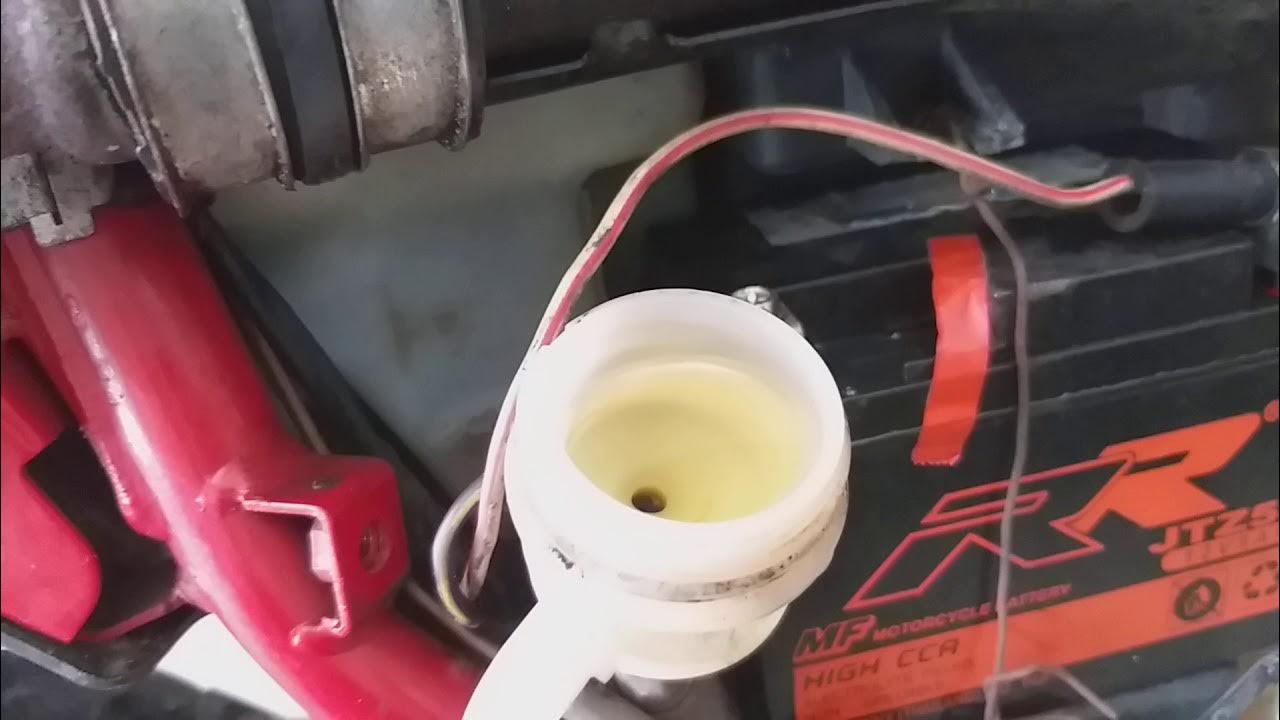 motorcycle brake bleeding problems part 1. KMX200 YouTube