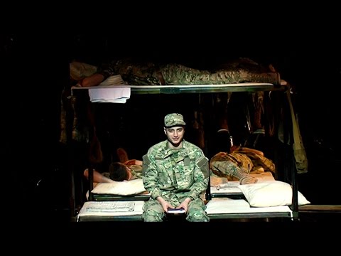 პირველი სექსი, პირველი სიყვარული, პიესა \"ბილოქსი ბლუზი\" - 15 წლამდე მოზარდები არ დაიშვებიან!