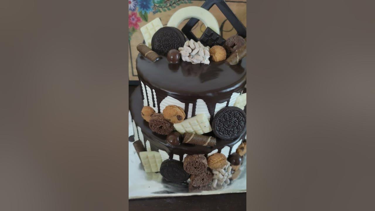 Kue Tart Susun Dekor Coklat Leleh ala dapurA Kue Tart Susun Dekor Coklat Leleh ala dapurA
