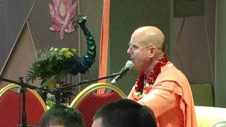 Indradyumna Swami - Jaya Radha-Madhava, Kirtan in Ekaterinburg 2009.05.16.