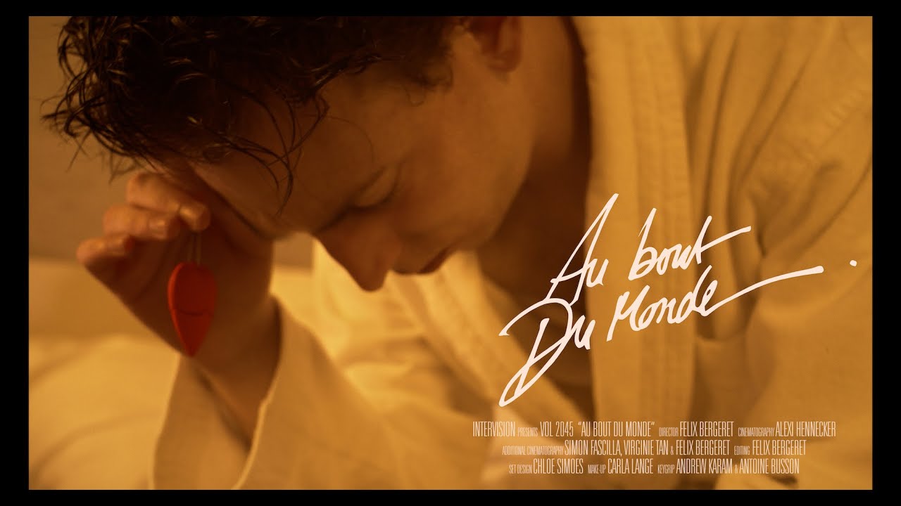 Vol 2045 - Au Bout Du Monde (Music Video)