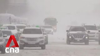 At least 1 dead as heavy snow hits Japan