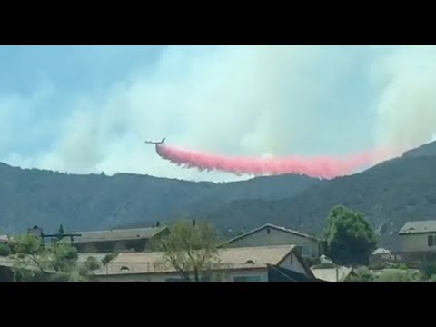 747 Supertanker dropping on the Holy Fire