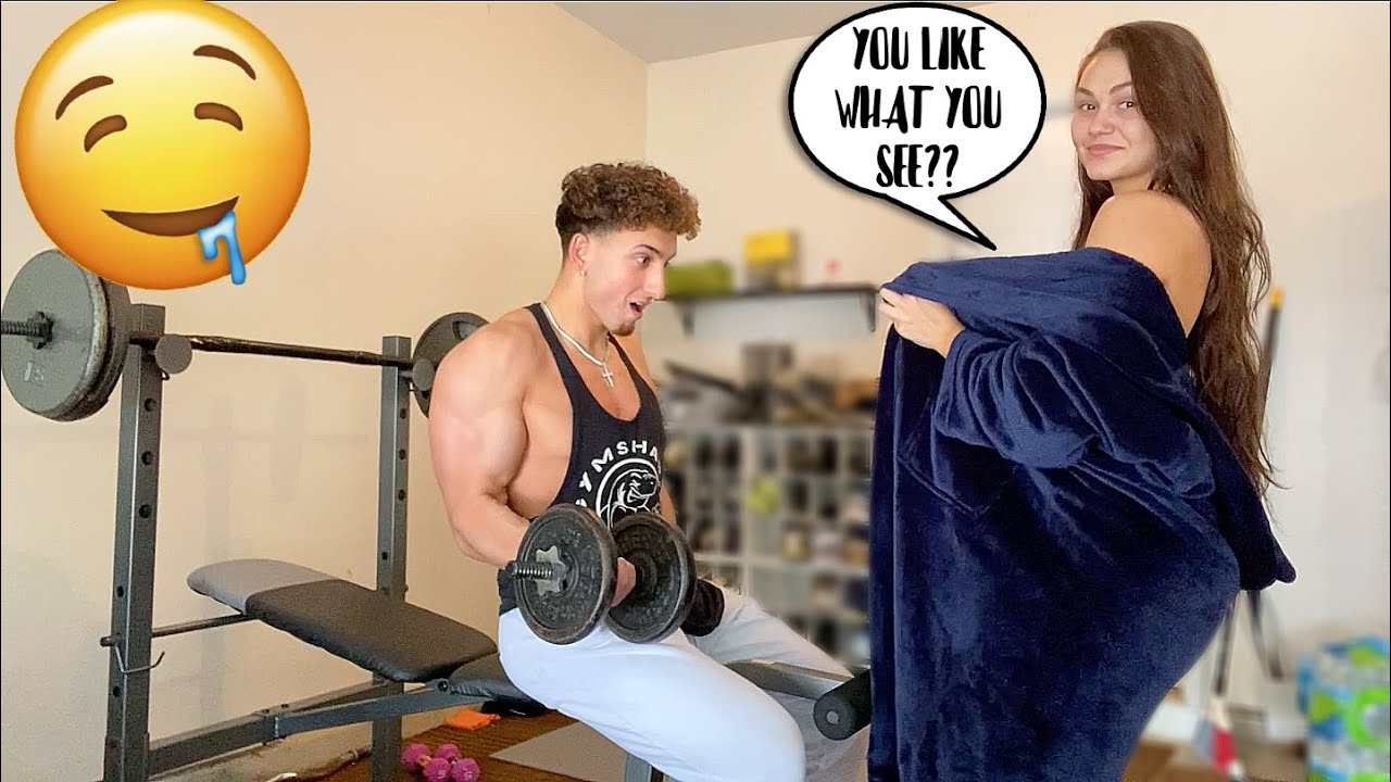FLASHING My Boyfriend While He WORKS OUT!! | Montana & Ryan - YouTube