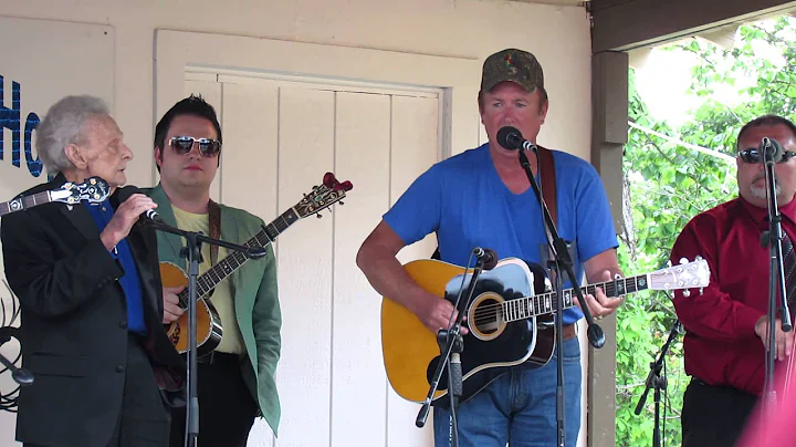 Sammy Adkins & Ralph Stanley..Bury Me Under The We...