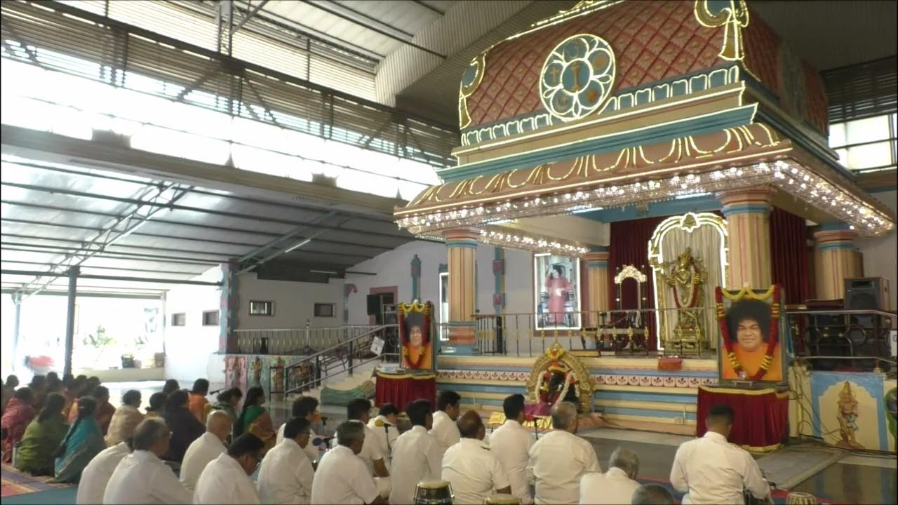 Hari Hari Sumiran Hari Hari Bhajo Man Sai Bhajans Brindavan Bhajan