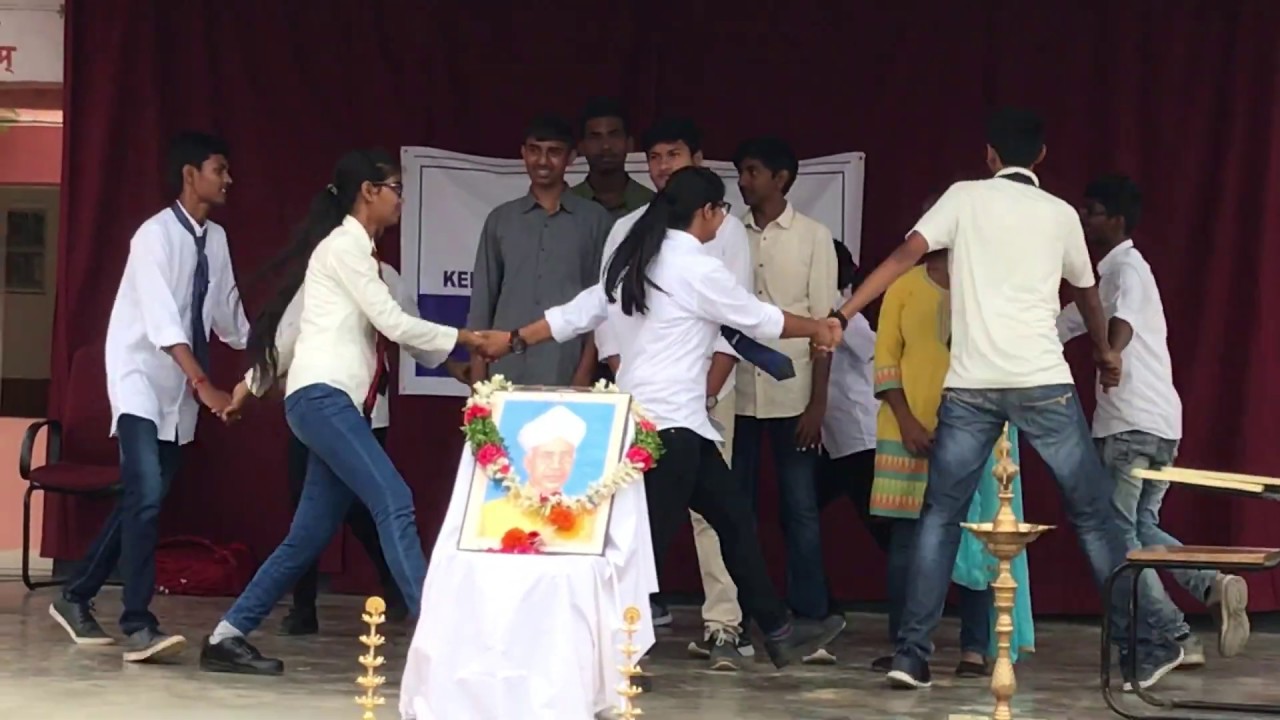 DANCE BY CLASS XI STUDENTS PART-4/4 - YouTube