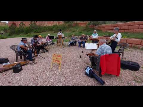 Strings 'n Things Plays at Flying W Ranch, 2022