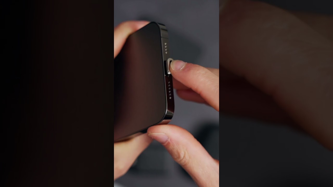 No more travel mess with the all new Volta Max Magnetic Charging and Data Cable. 