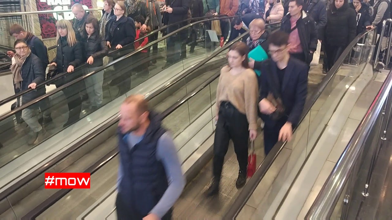 Экстренная эвакуация.  ТЦ Мега "Белая дача"