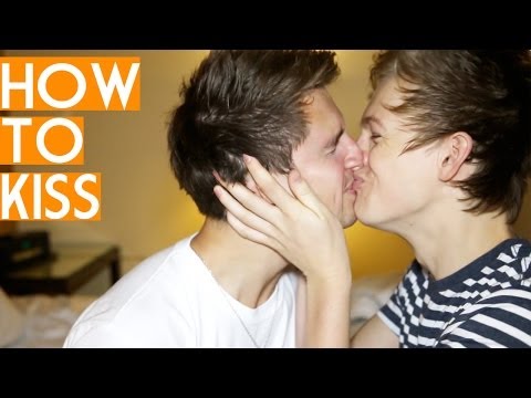 How To Kiss With Caspar Lee