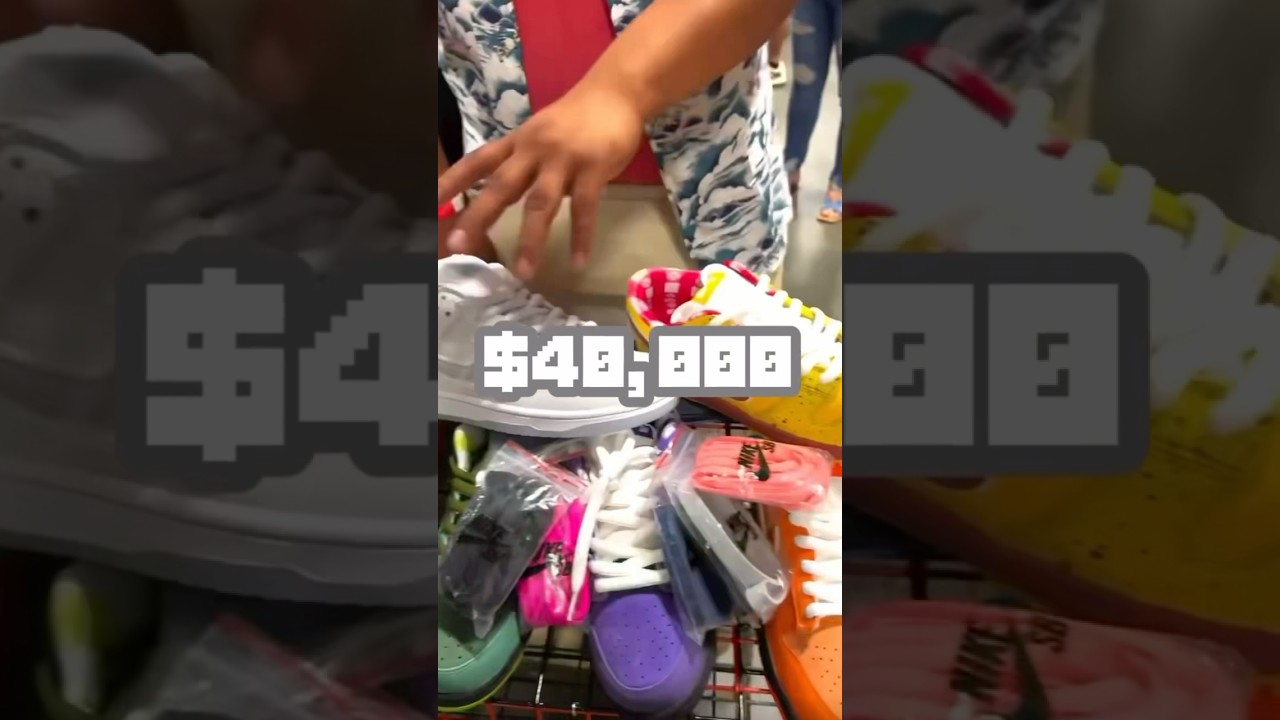 Перепродавец кроссовок просит 40 000 долларов за обычные на вид кроссовки Dunks "Lobster" 😭😭😭