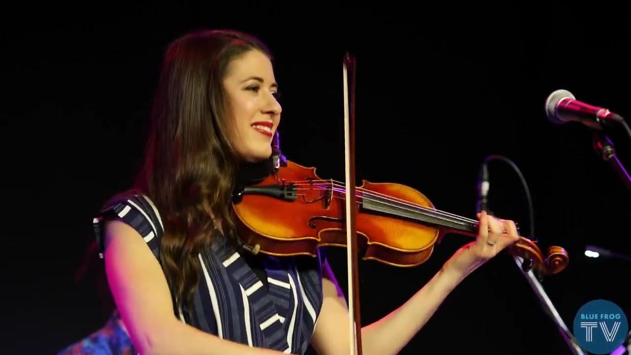 Kiérah LIVE At Bluefrog Studios!