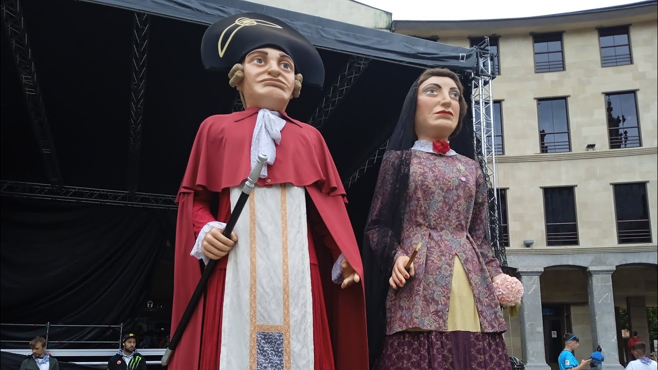 Gigantes en Llodio 26/8/2023