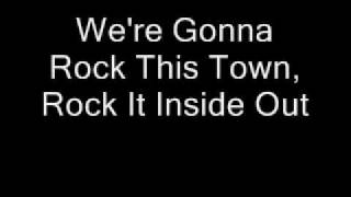 Video-Miniaturansicht von „Stray Cats Rock This Town Lyrics“