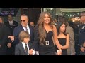 Thalia con sus hijos acompaña a Tommy Mottola a recibir su estrella en Hollywood