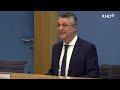 Lauterbach: Deutschland hat Omikron-Folgen „gut unter Kontrolle“