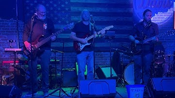 Delilah West - Knockin Round the Zoo - Tom Davis Saloon