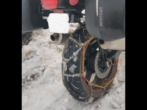 Montage de chaines à neige sur ma moto !! 900 TDM 