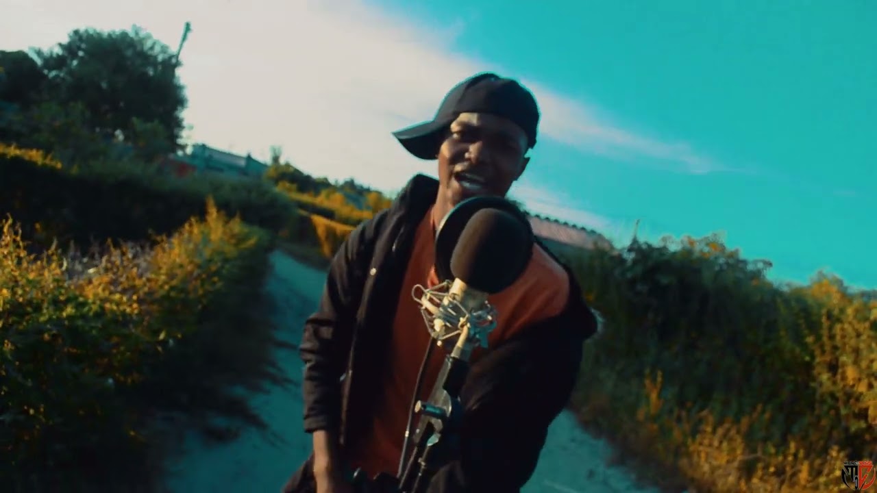 YOUNG CLERIO - Cria Da Hora (Com Micro Nas Ruas) 2023