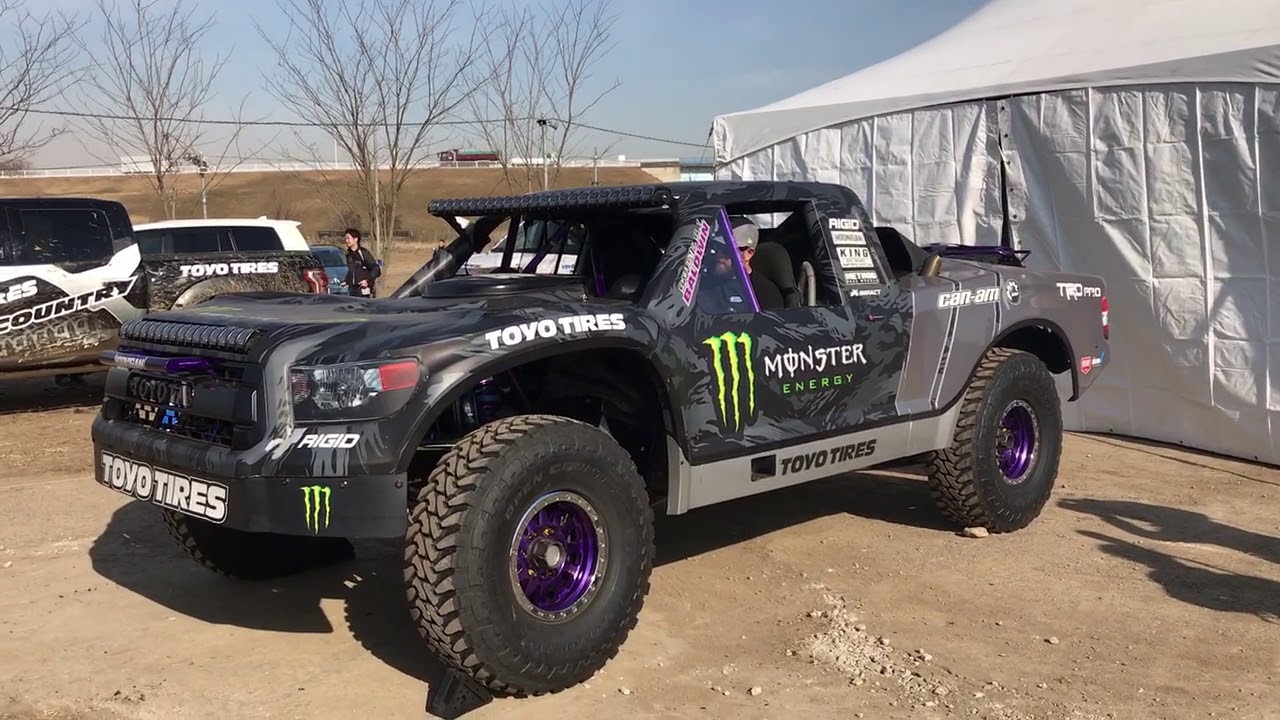 LiONEL Racing veins トヨタ タンドラ Lionel 1/24 ﾀﾞｲｷｬｽﾄﾓﾃﾞﾙ