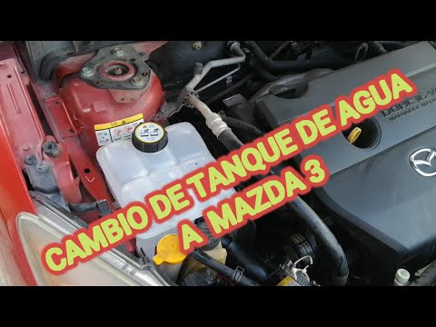 Video: ¿Cómo se quita el depósito de refrigerante en un Mazda 3?