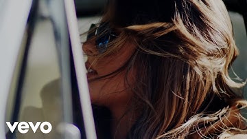 Thumbnail of Ella Langley - Country Boy's Dream Girl (Official Visualizer)