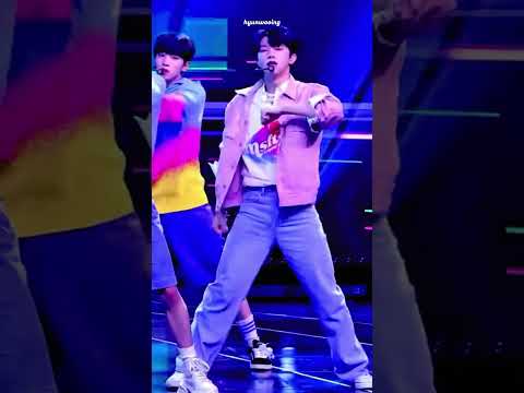 MCountdown 싸이커스 현우 직캠 Boomerang Hyunwoo FanCam 230420 