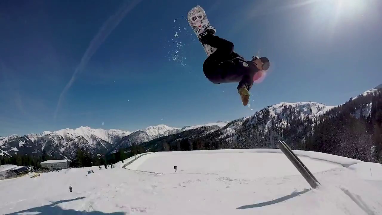 18/19 Bataleon She W Preview